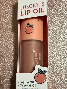 Luscious Lip Oil - Peach (LIME Shop)